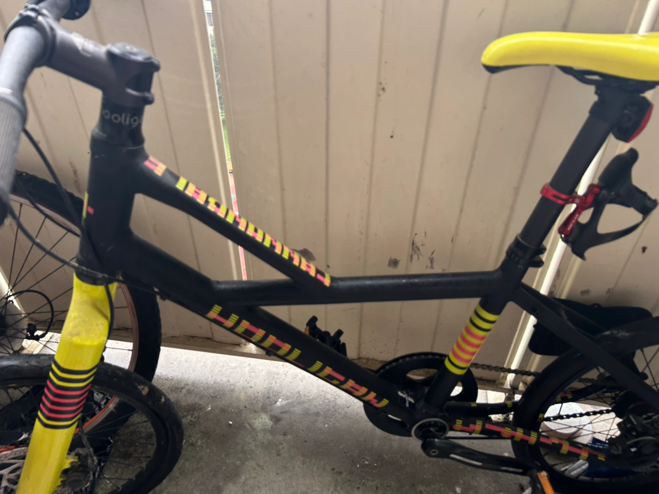 Black Hooligan BMX Bike with Yellow Seat - photo 2