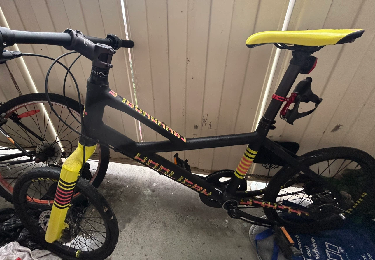 Black Hooligan BMX Bike with Yellow Seat - photo 3