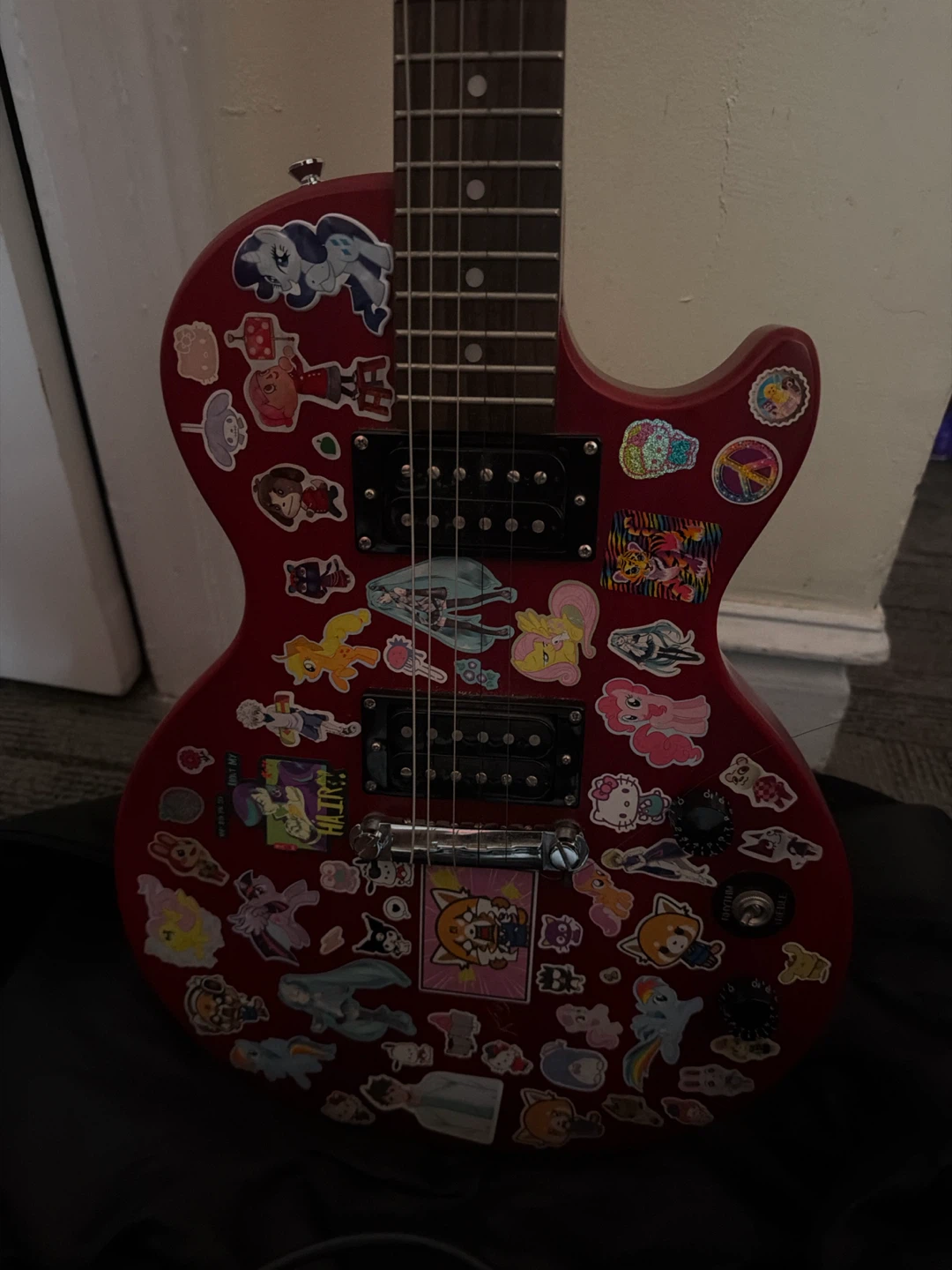 Epiphone Special electric guitar with Fender gig bag - photo 4