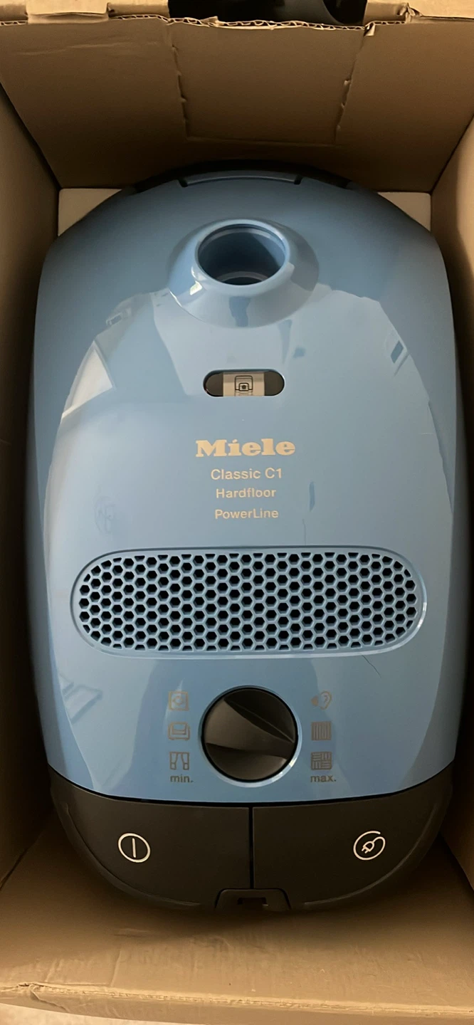 Miele Classic C1 Hardfloor PowerLine Vacuum Cleaner - photo 2