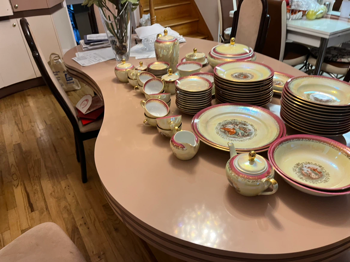 80 pc porcelain set - photo 3