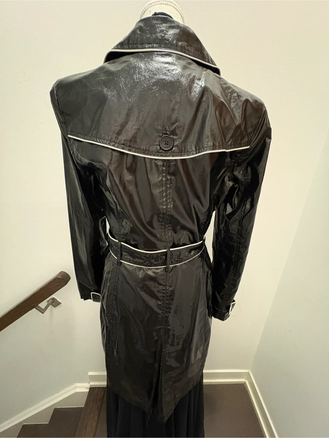 Isaac Mizrahi LIVE! Black Patent Trench Coat - photo 2