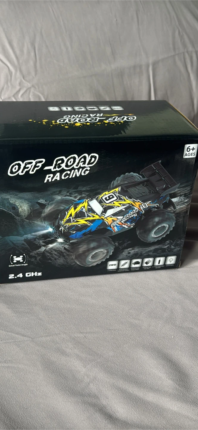 Coche RC de carreras todoterreno