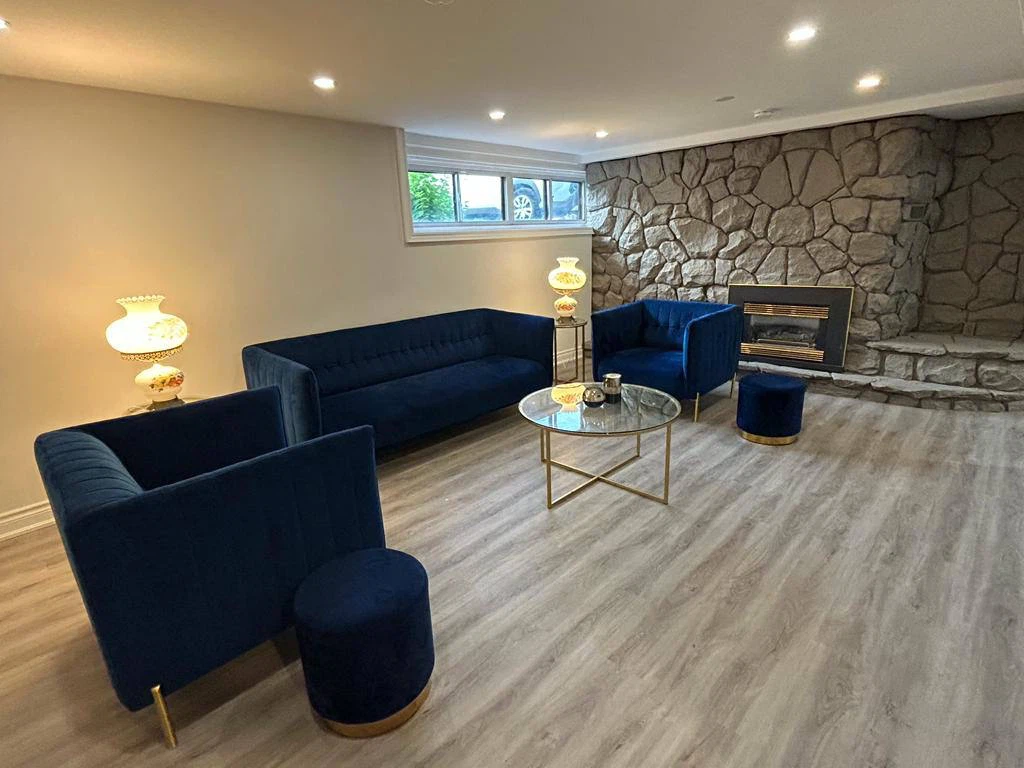 2 bedroom 1 bath basement - photo 2