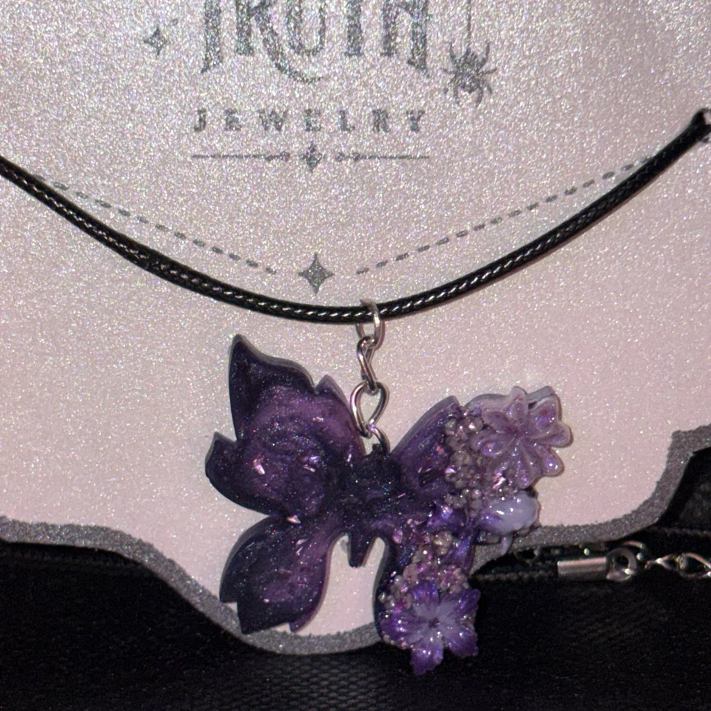 Butterfly Choker - photo 3