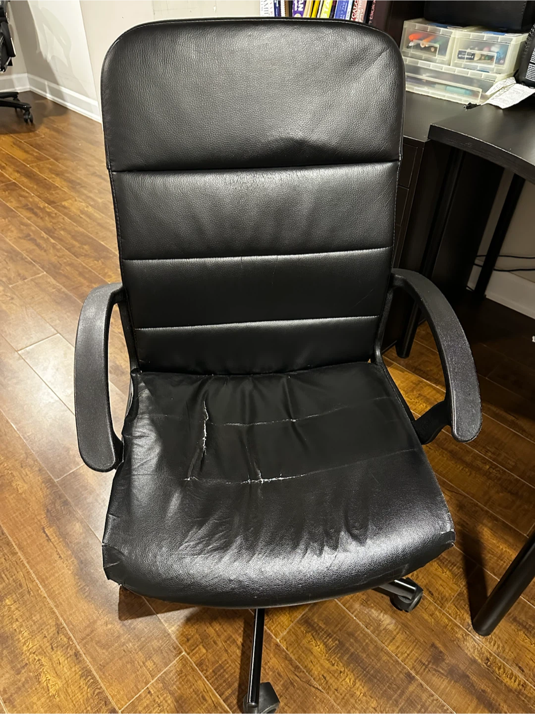 NEED GONE ASAP ‼️ Black Executive Office Chair