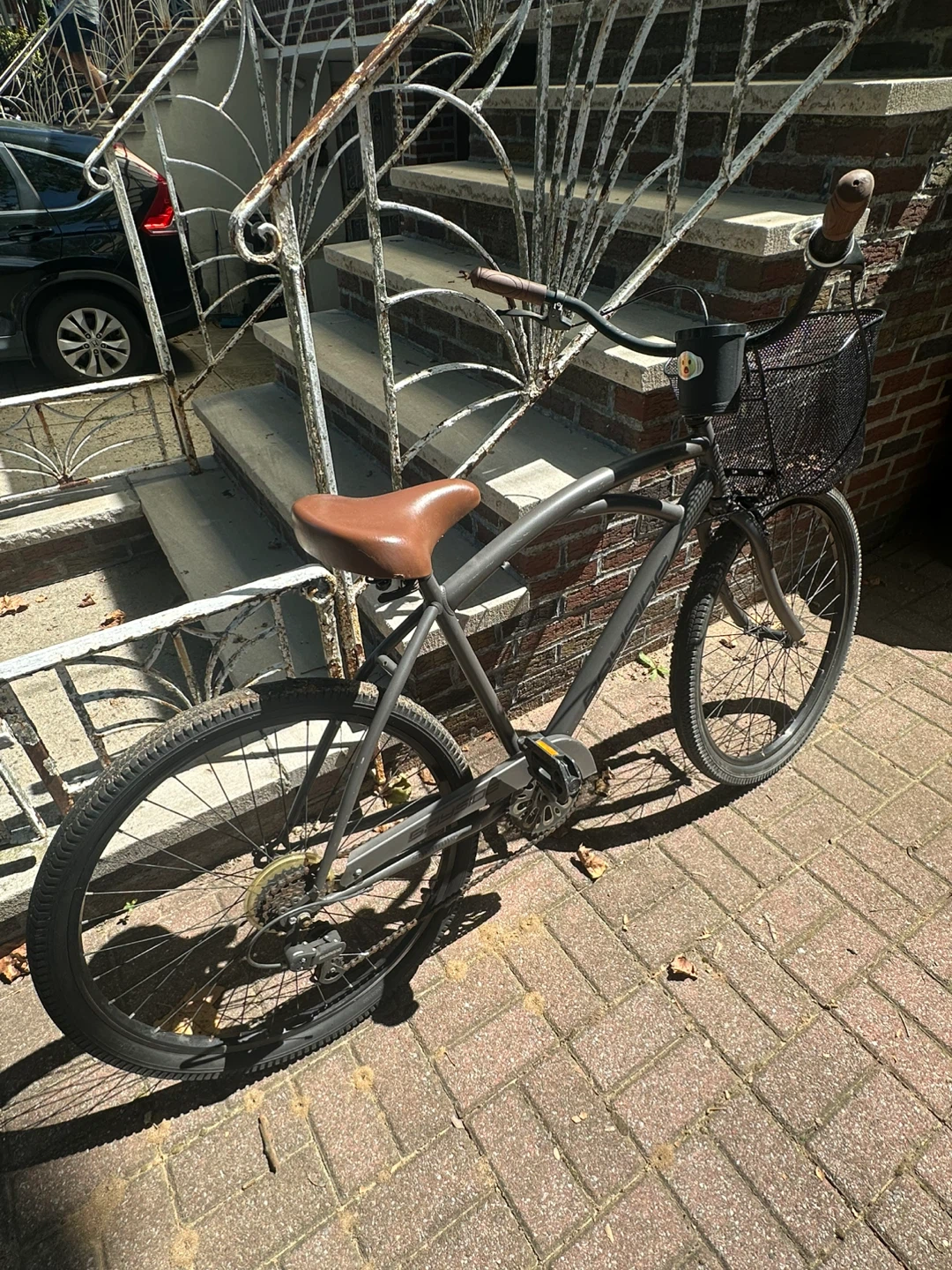 Gray Cruiser Bicycle with Basket - photo 2
