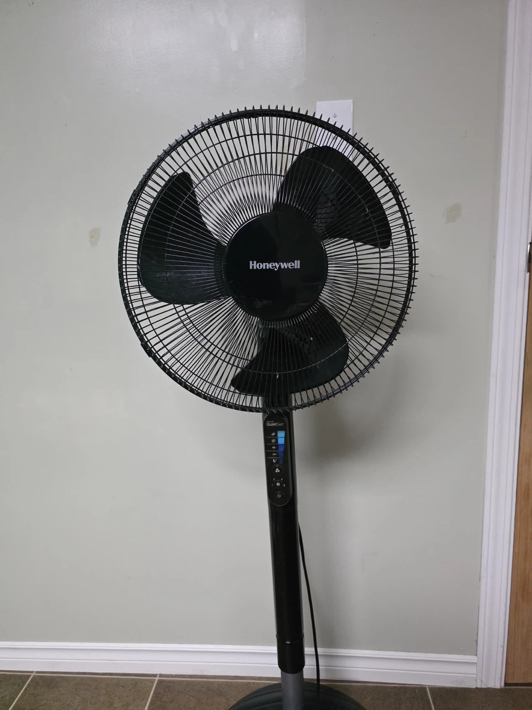 Honeywell QuietSet Oscillating Fan