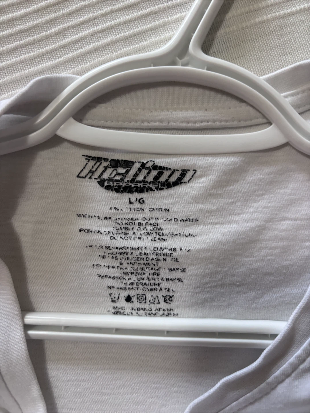 Malibu Apparel Graphic T-Shirt - photo 2