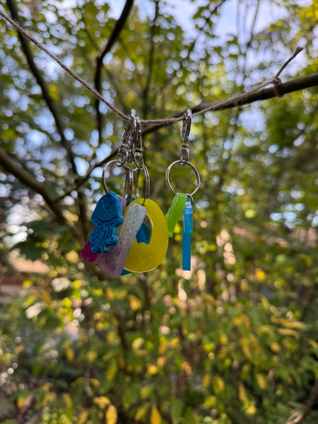 Handmade Resin Keychains - Various Designs - photo 3