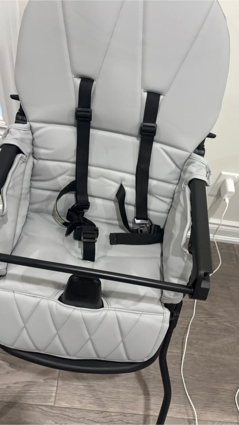 Grey High Chair with Tray - photo 5