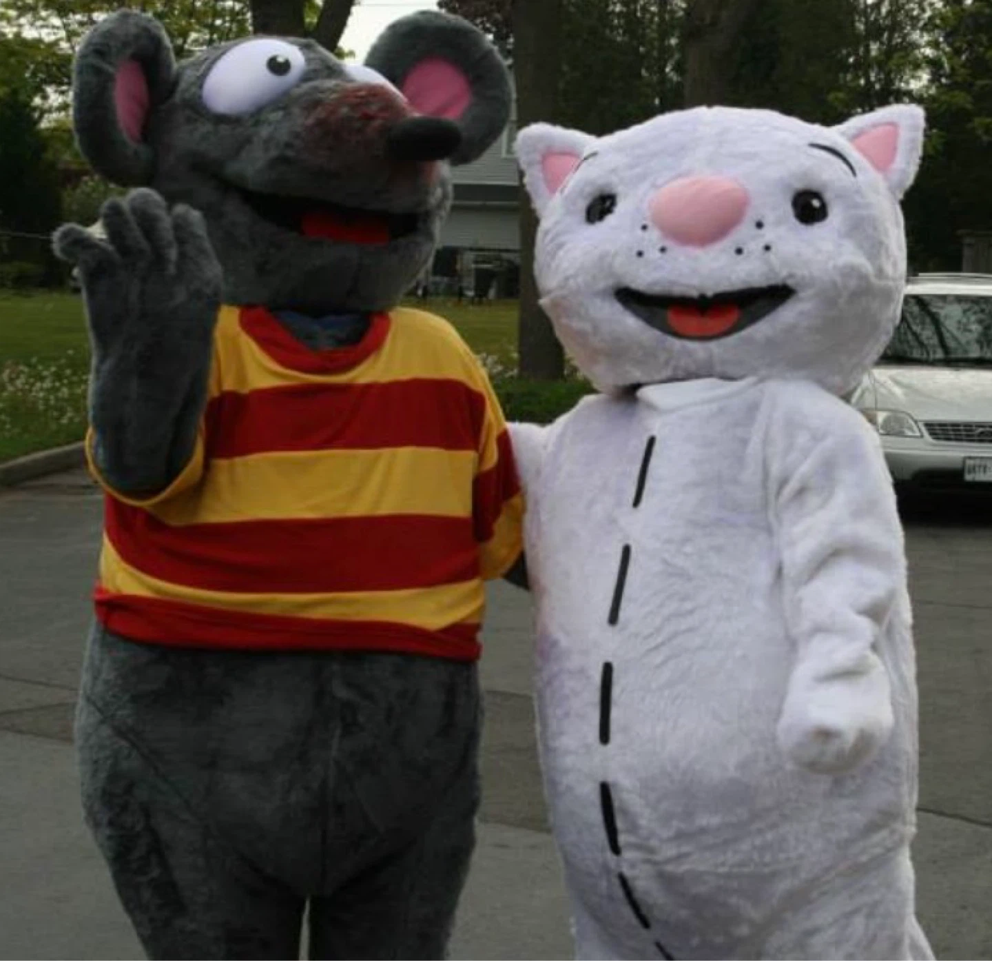 TOOPY & BINOO Top Quality Professional Adult Mascot Costumes - photo 2