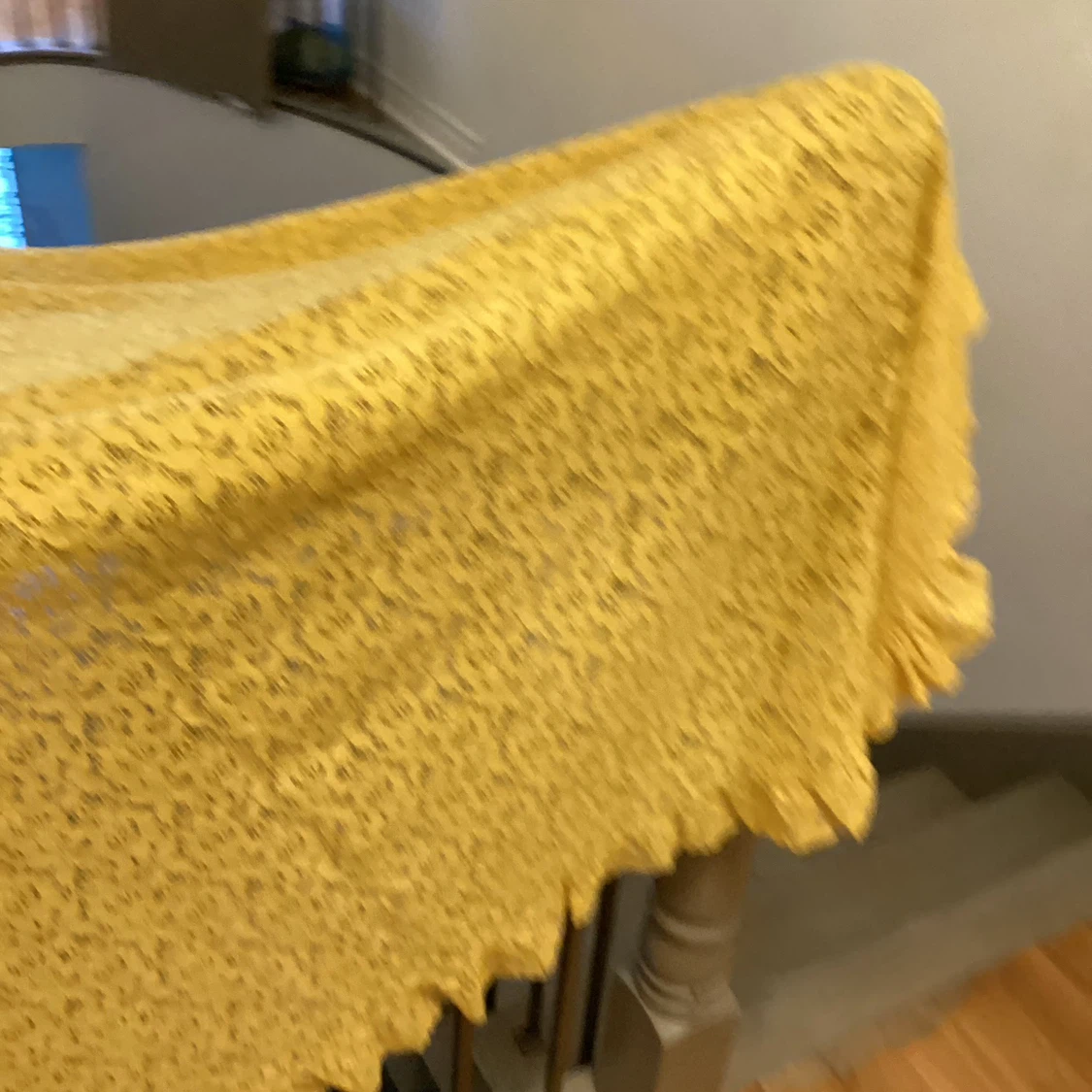 Yellow Lace Tablecloth - photo 4