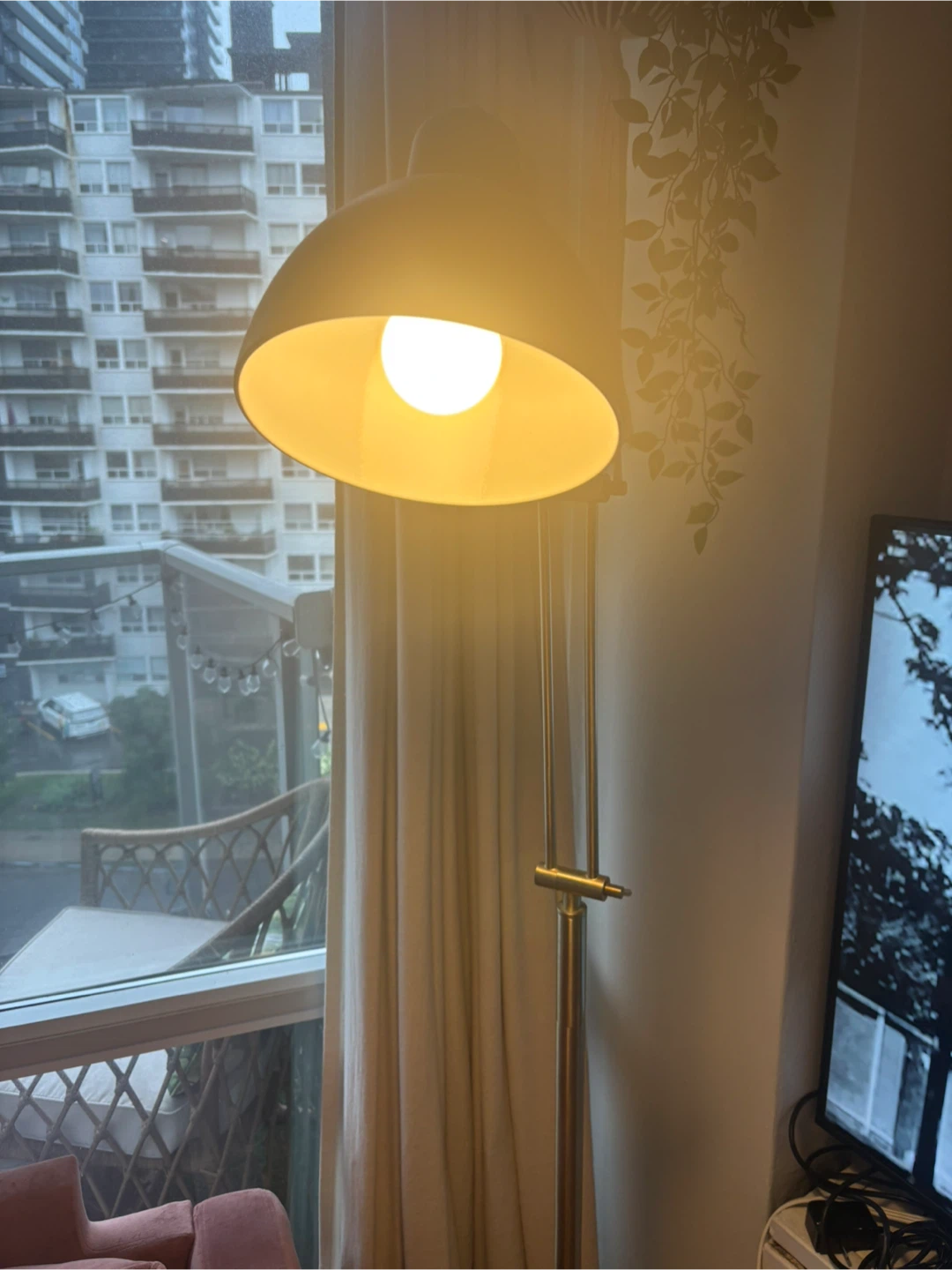 MOVING - Black and Brass Adjustable Floor Lamp - photo 4