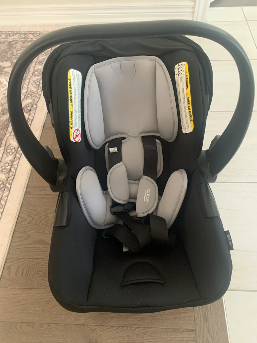 Britax Willow Onyx Car Seat Base - photo 2