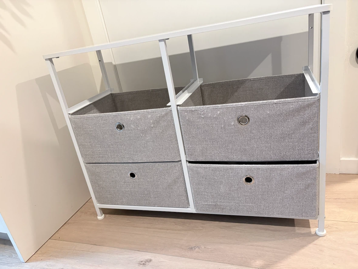 White Metal Frame 4-Drawer Storage Unit