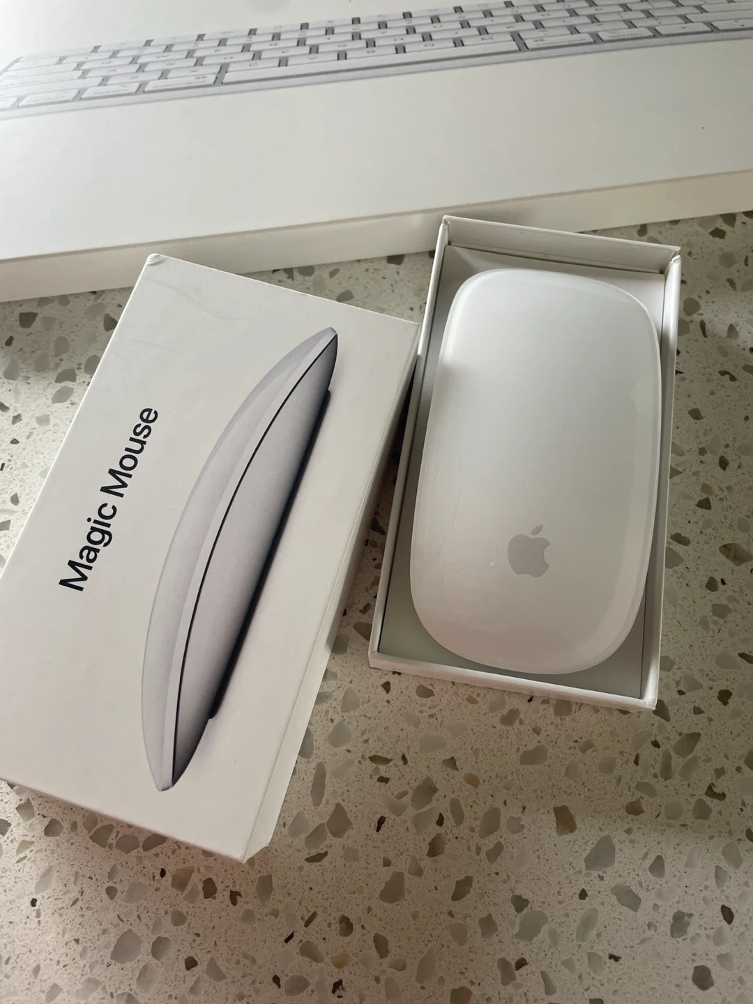 BRAND NEW- Apple Magic Mouse and Magic Keyboard - photo 2