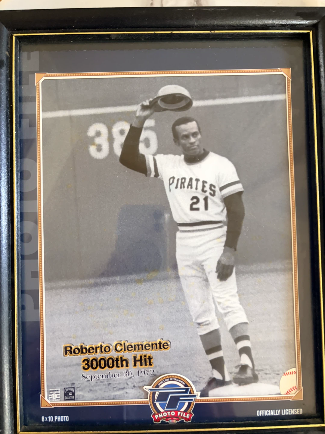 Roberto Clemente 3000th Hit Photo File 8x10 - photo 3