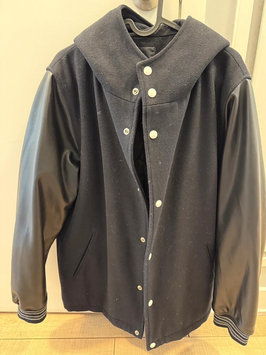 Women's Outerwear - photo 2