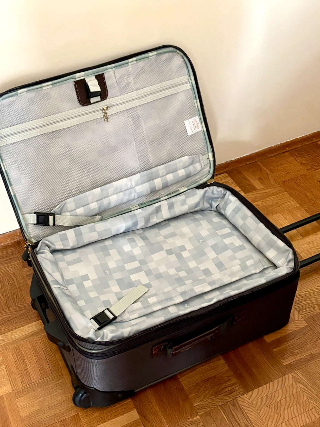 Vintage Ricardo Beverly Hills Suitcase - photo 5