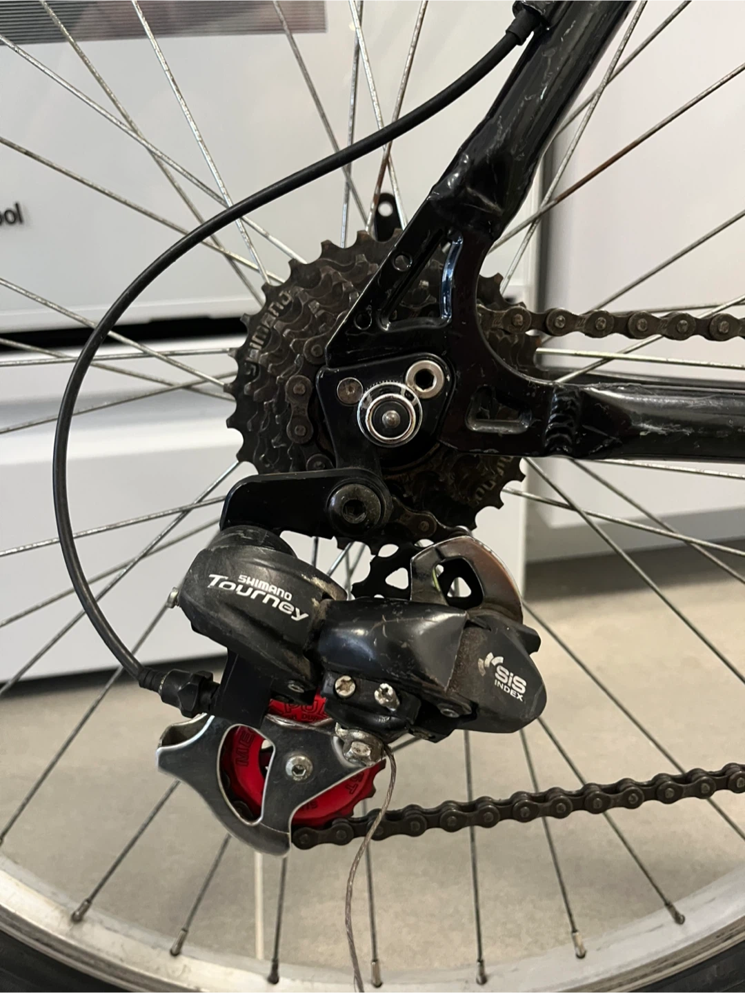Raleigh Tomahawk Mountain Bike - photo 4