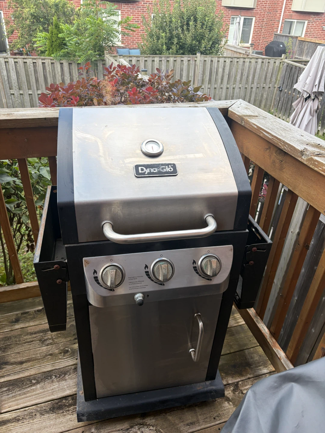 Dyna-Glo Gas Grill with Cover