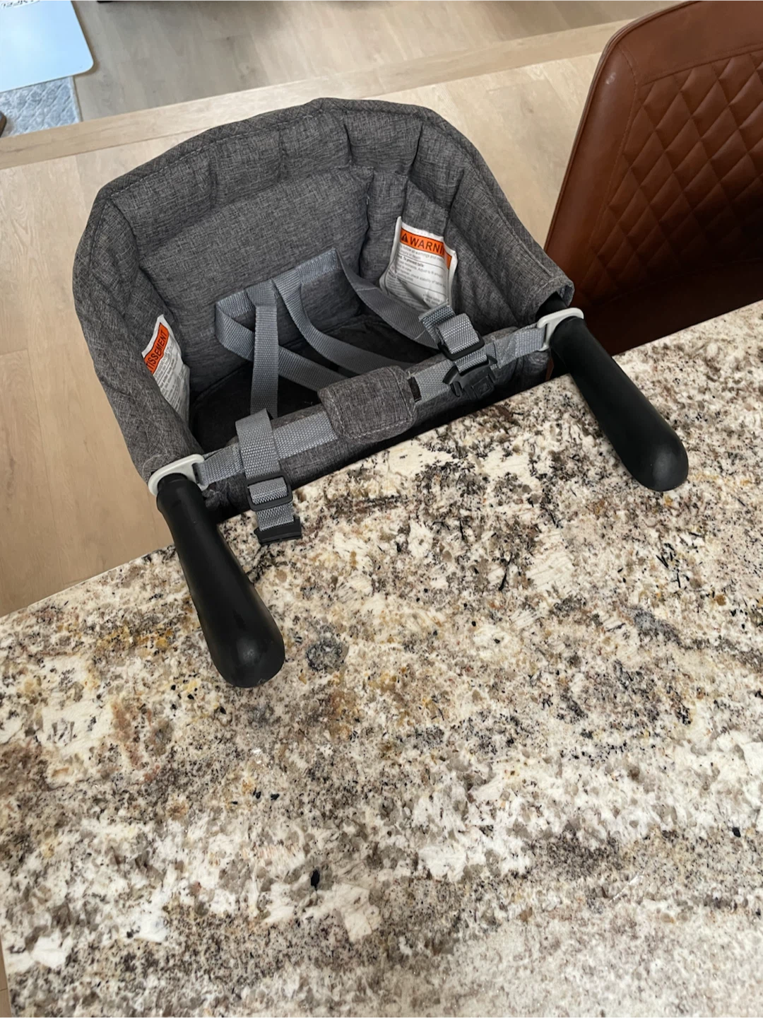 TCBunny Portable High Chair -Like New (PU NW) - photo 2