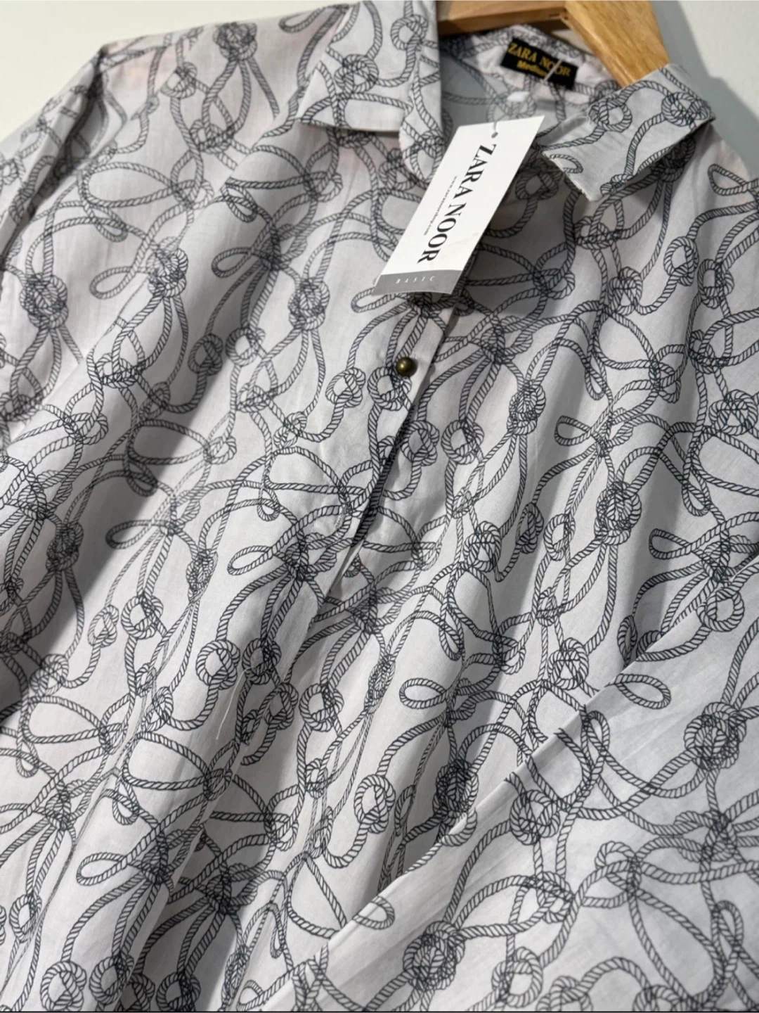Zara Noor Printed Shirt & Trouser Set - Size large - photo 3