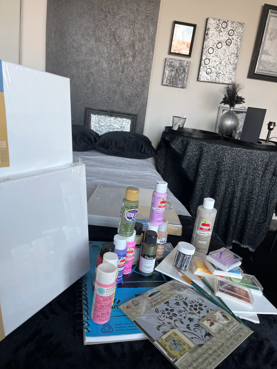 ART SUPPLIES