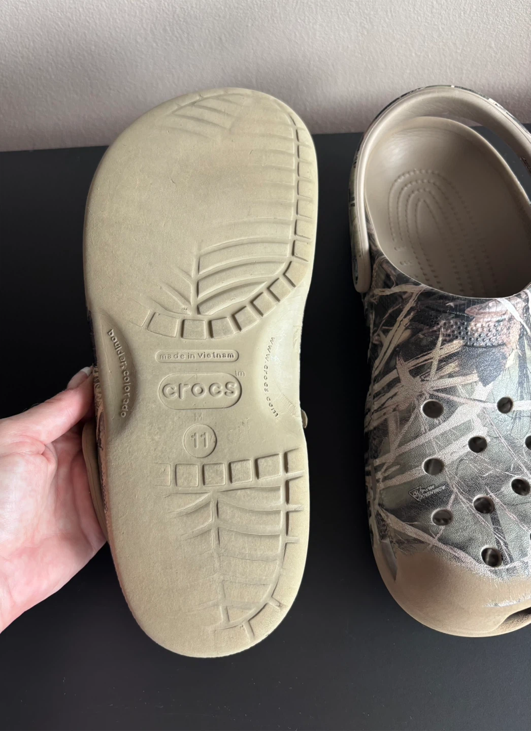 Crocs Size 11 Camo Clogs - photo 4