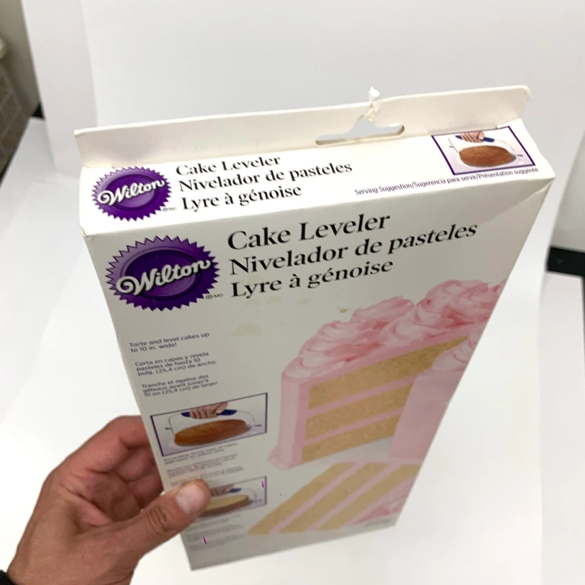Wilton Cake Leveler - photo 2
