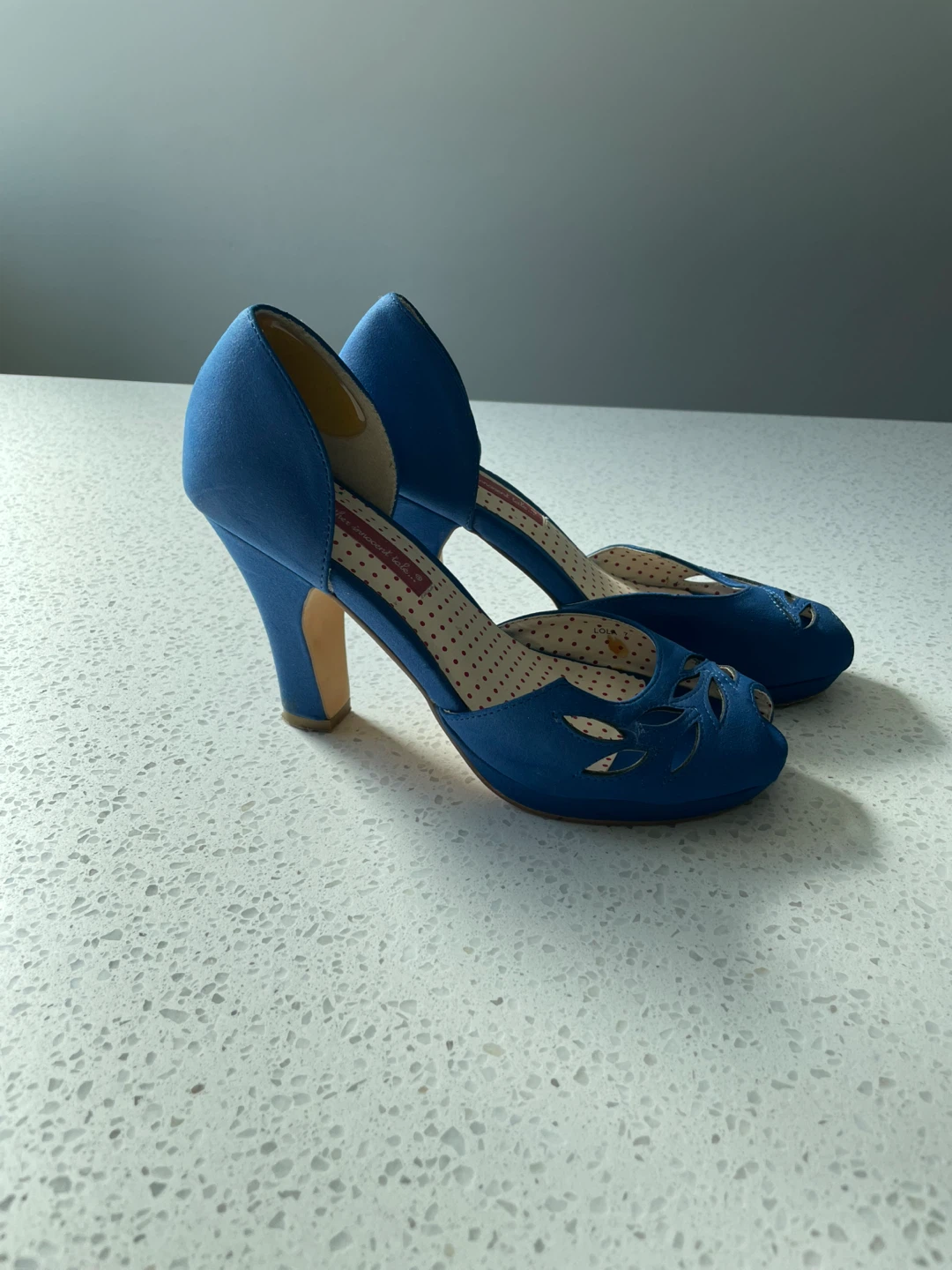 b.a.i.t peep toes heels size 7