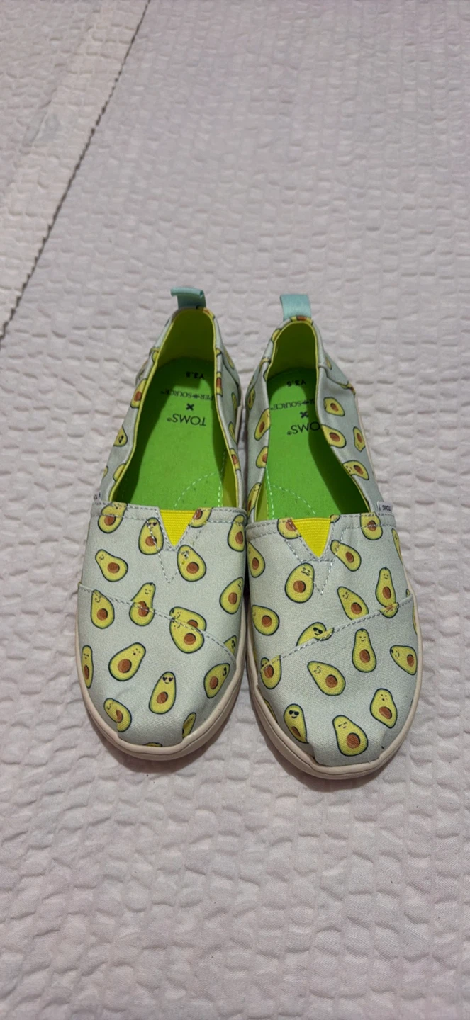 TOMS x Paper Source Avocado Shoes Youth 3.5