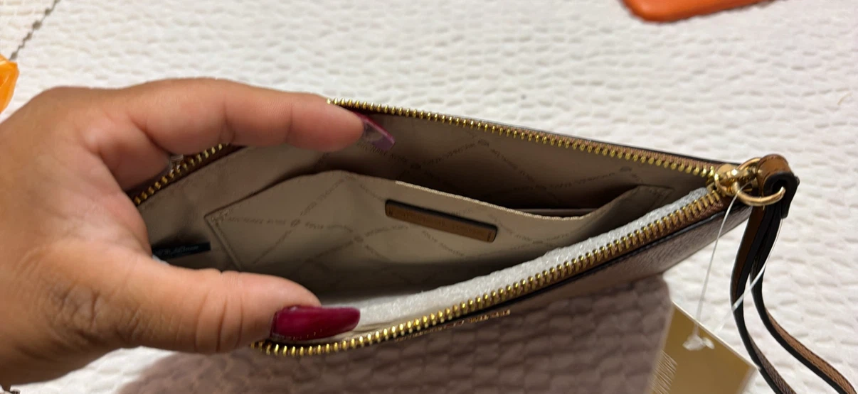 Michael Kors Wristlet Clutch - Brown Leather - photo 2