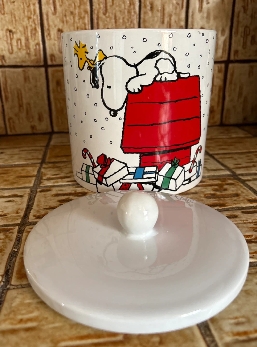 Peanuts Snoopy Christmas Cookie Jar - photo 2