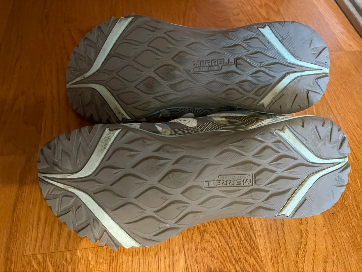 Merrell Trail Runners 8.5 and 8.5w - photo 5