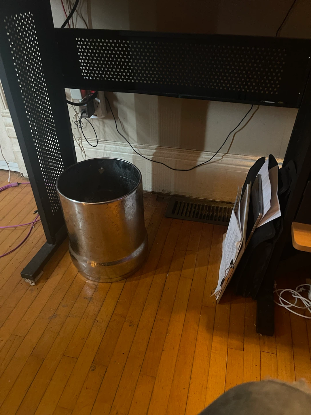 Computer desk - photo 2