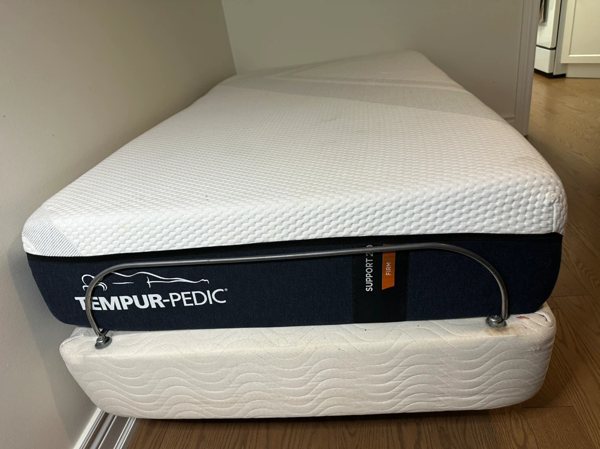 Ultramatic Adjustable Bed Base with Tempur-Pedic Mattress - photo 3