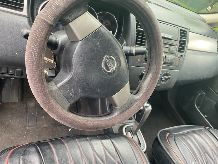 Nissan versa - photo 3