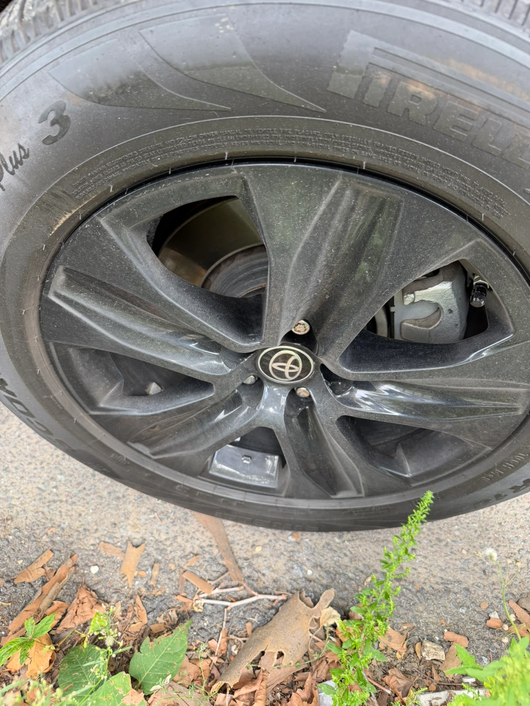 Toyota Highlander 2022 Wheels with Tires and Sensors - photo 3