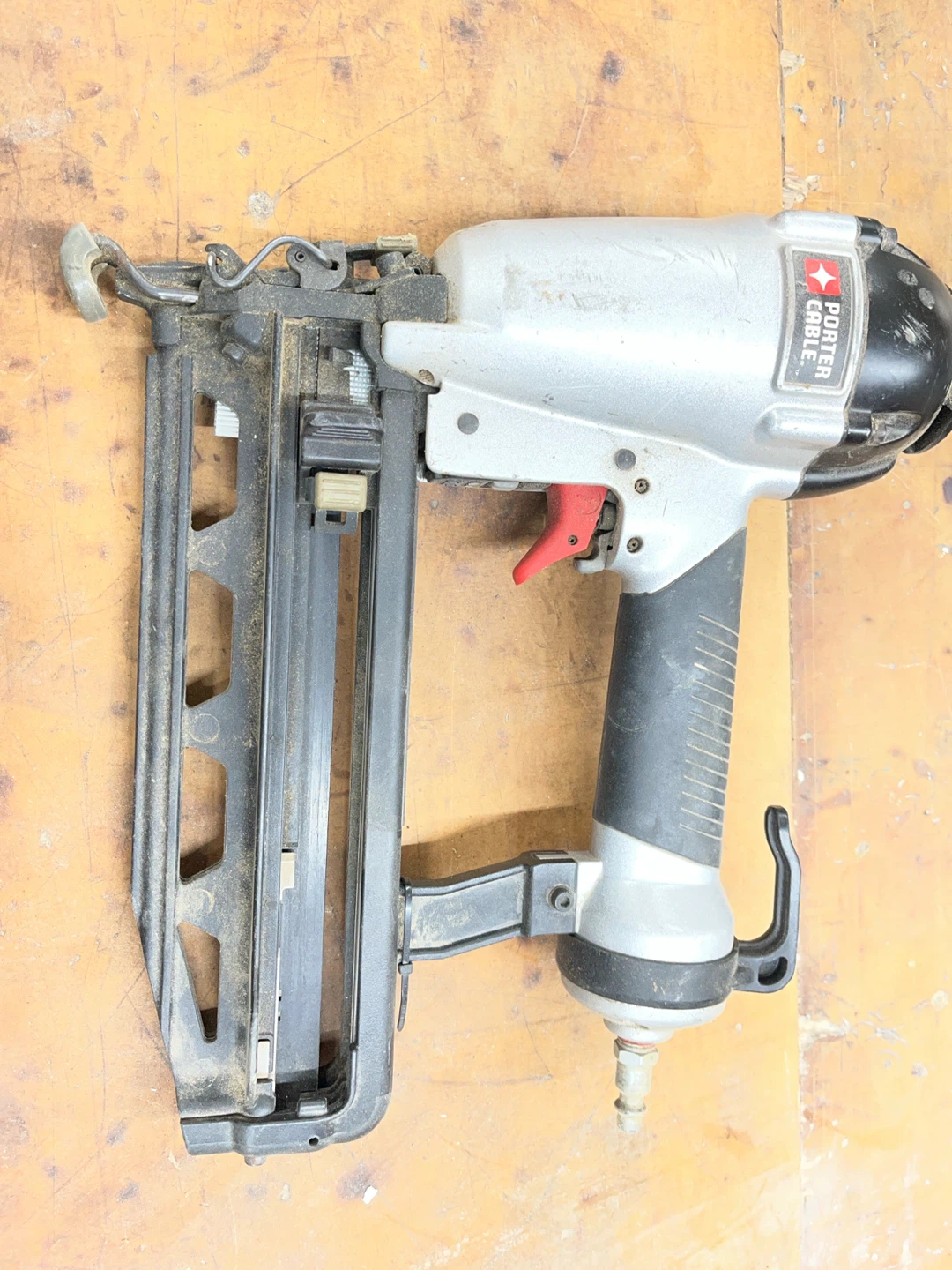 Porter Cable FN250C 16 Gauge Finish Nailer