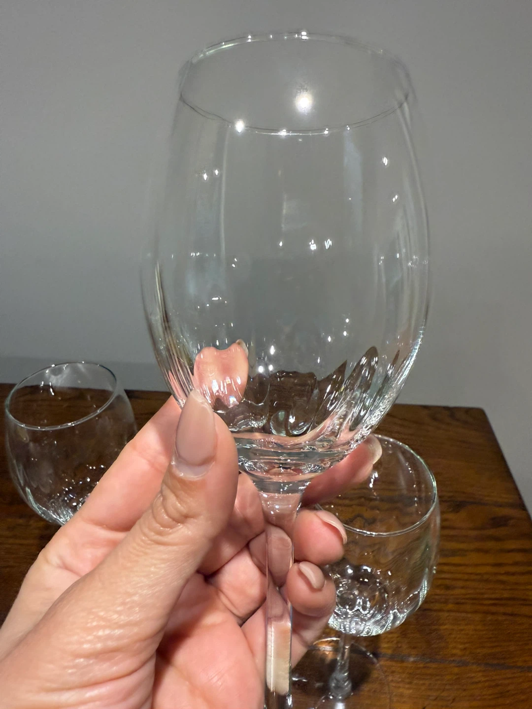 Set of 4 Wine Glasses - photo 2