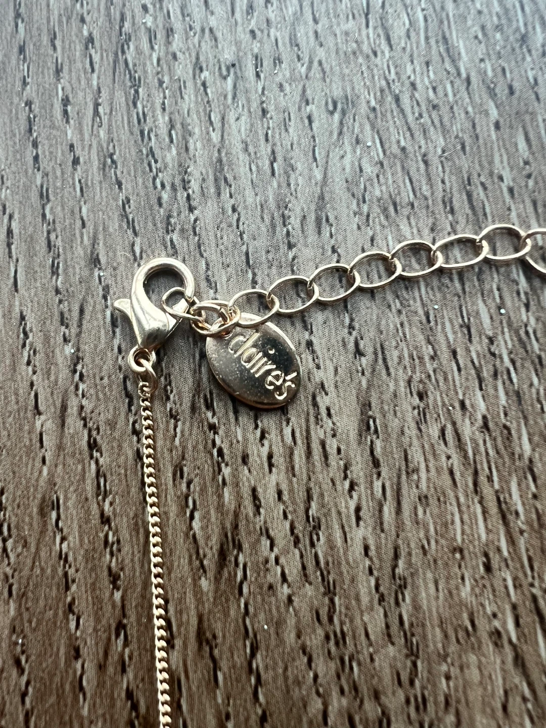 Claire’s heart locket with flower - photo 3
