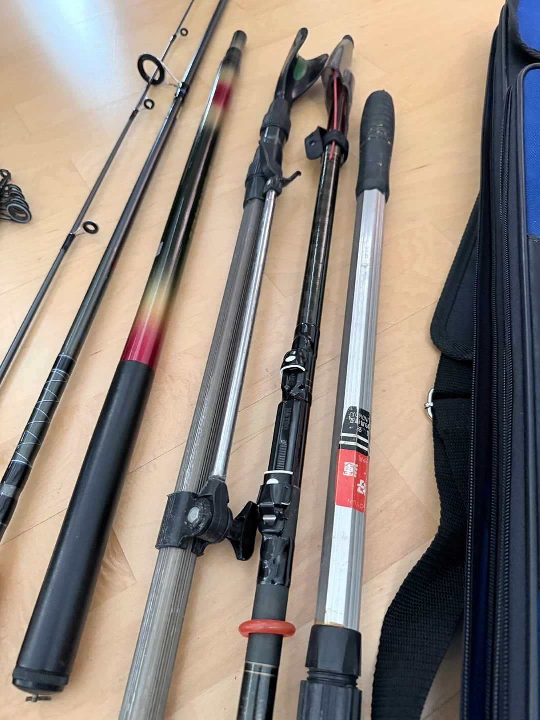 RYUE PI GE Fishing Rods with Case and Net - photo 3