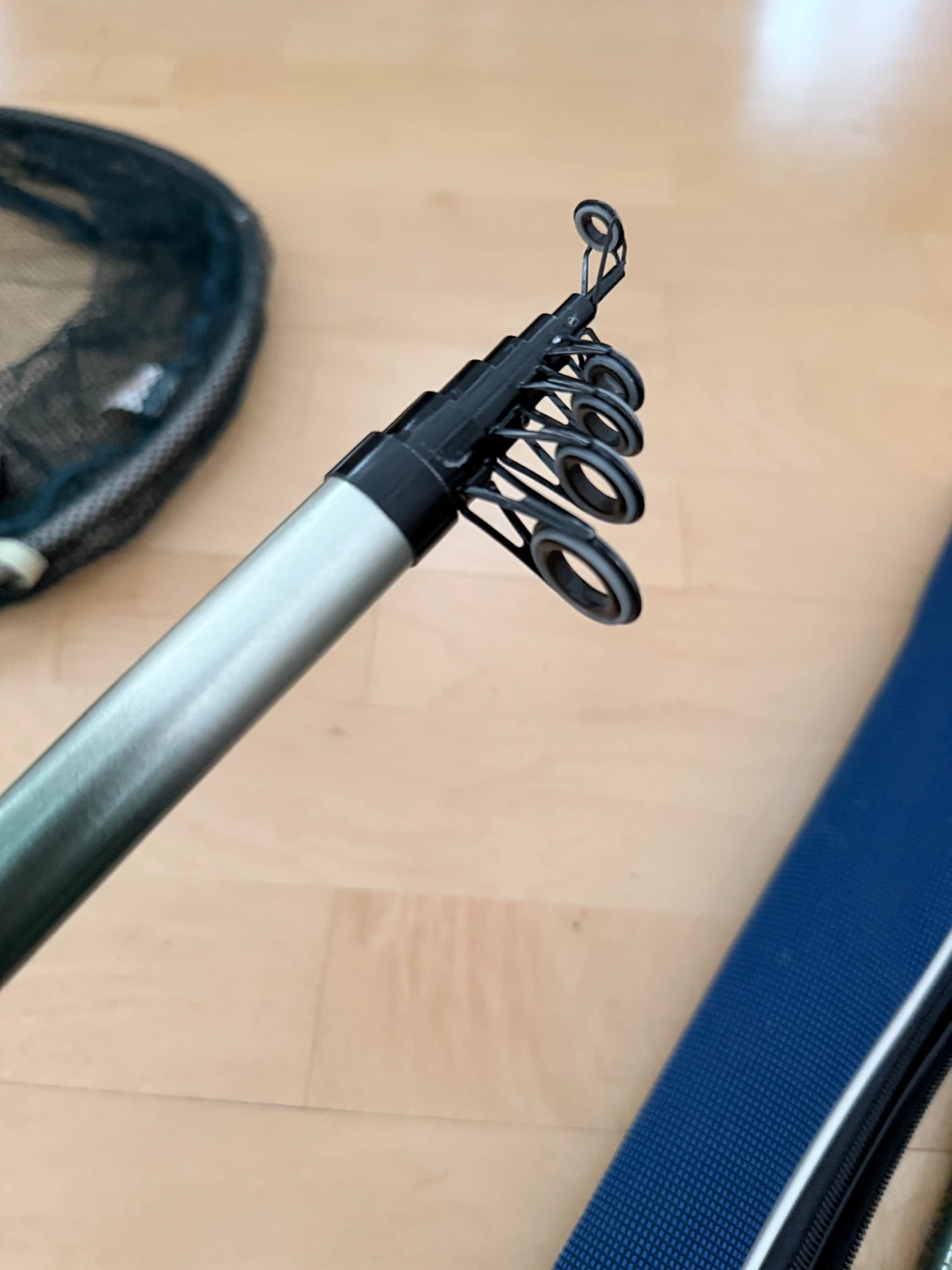 RYUE PI GE Fishing Rods with Case and Net - photo 5