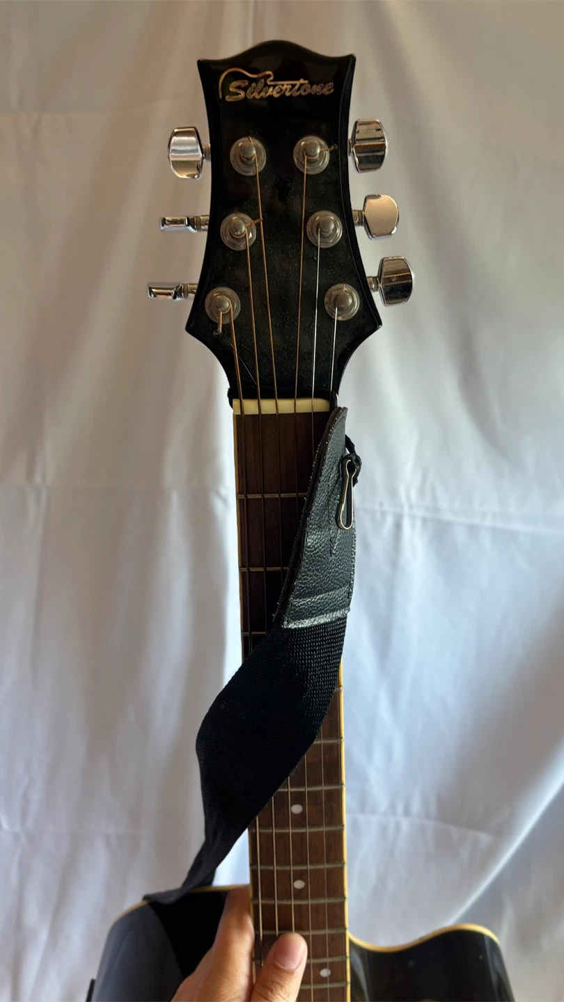 Silvertone Acoustic Guitar - photo 3