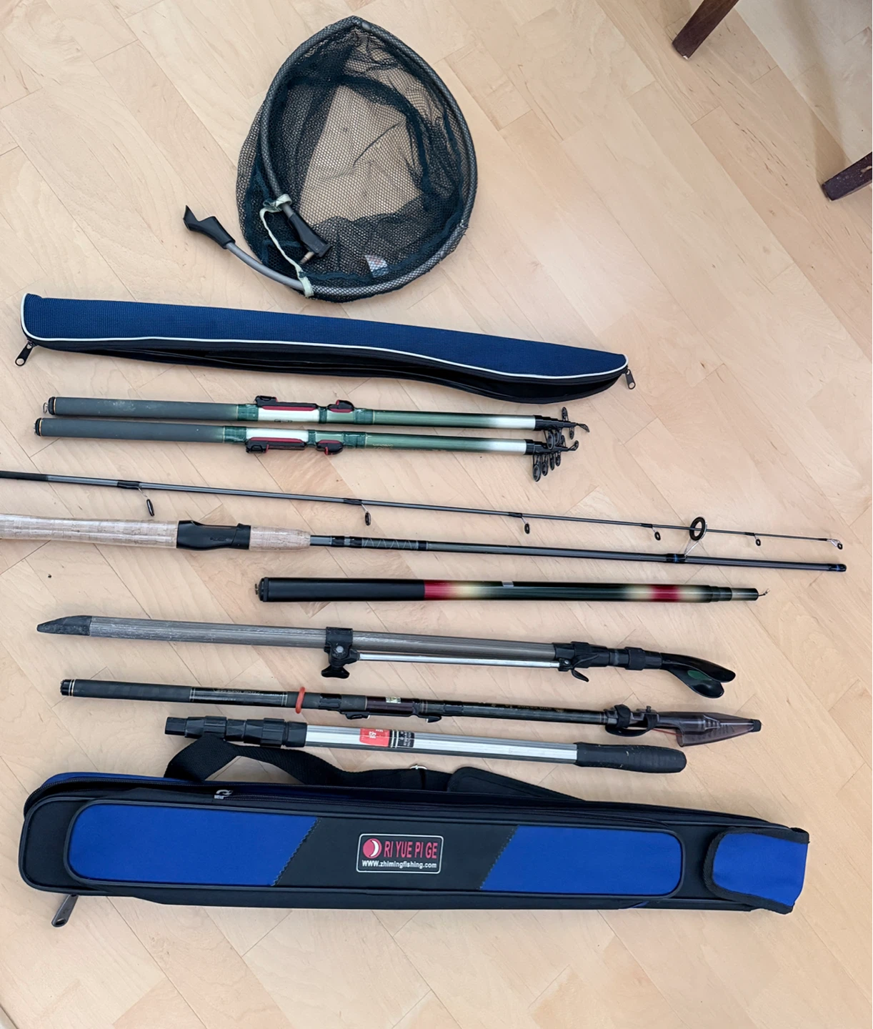 RYUE PI GE Fishing Rods with Case and Net