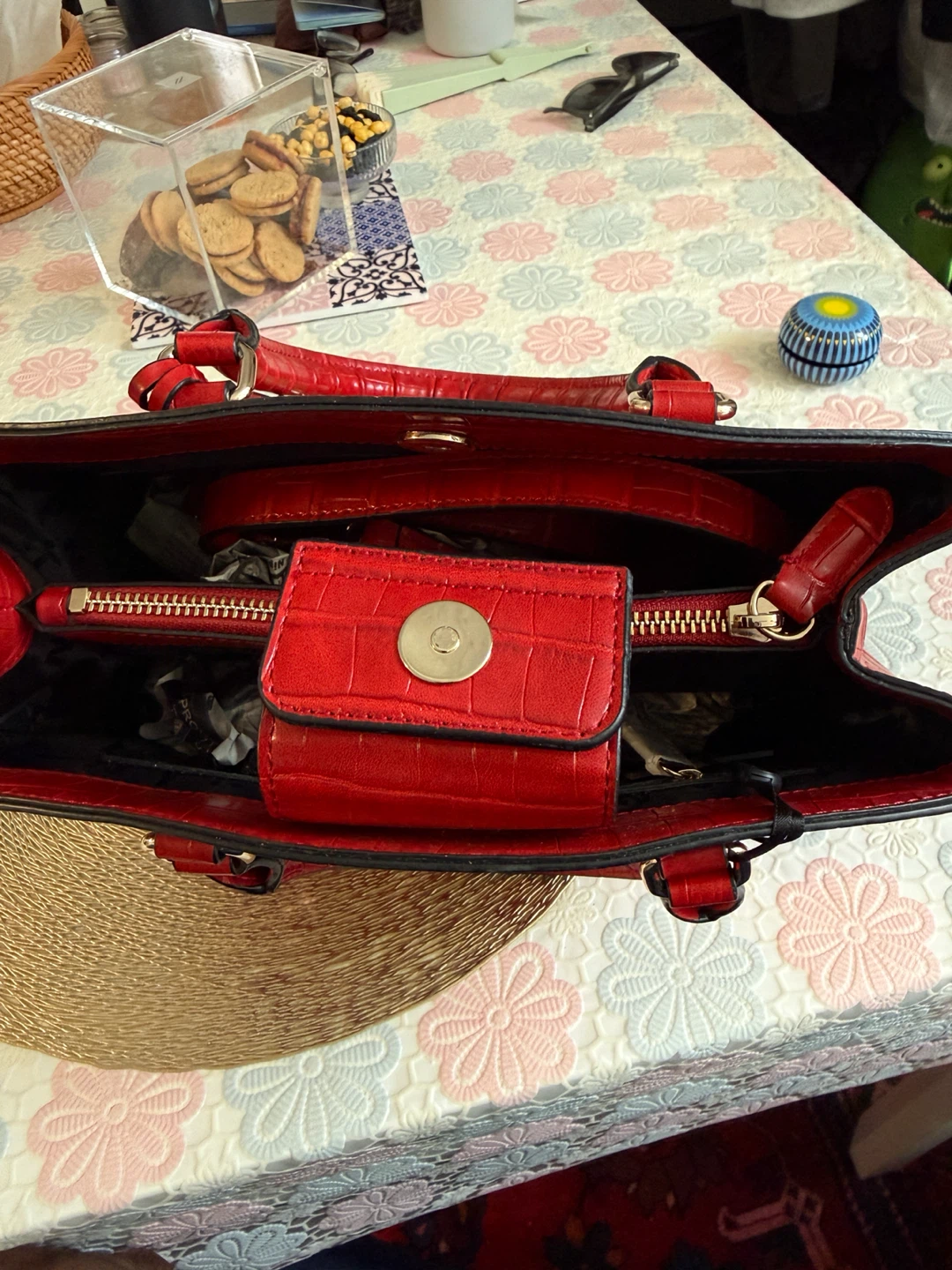 DKNY Red Croc-Embossed Satchel Handbag + Shoulder Strap - photo 4