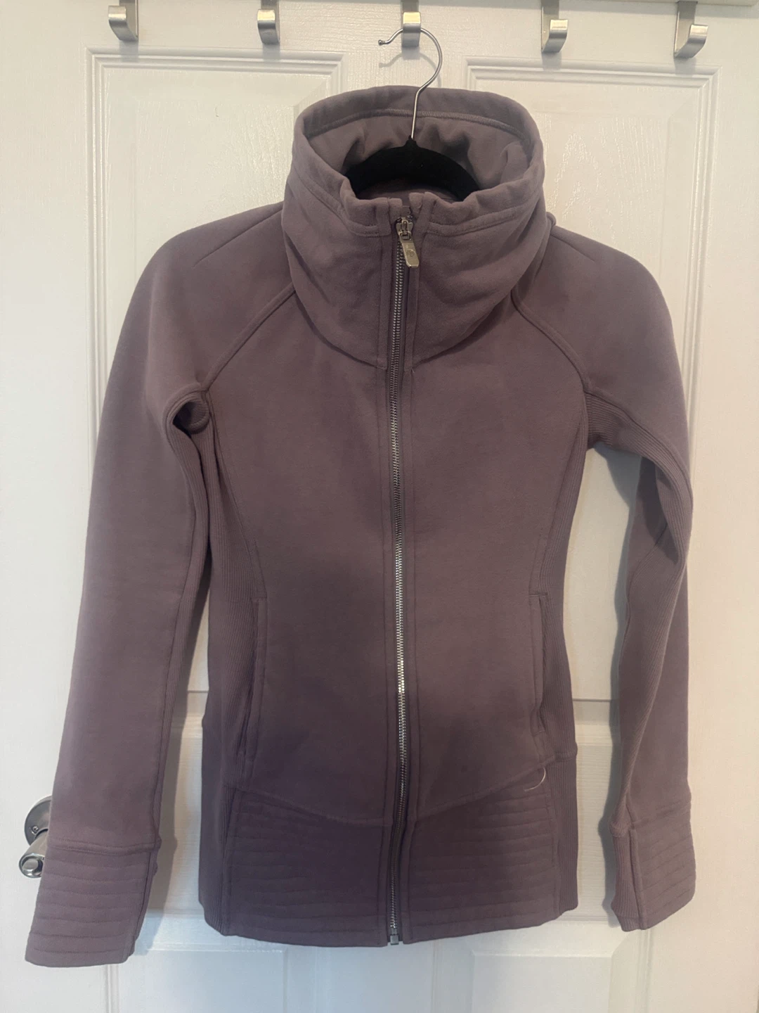 Lululemon Radiant Jacket II Violet Verbena - photo 3