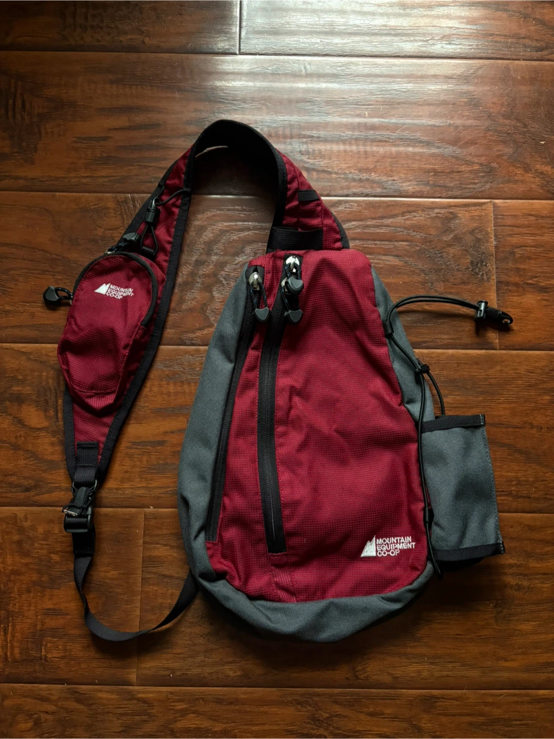 Vintage MEC Mountain Equipment Coop crossbody sling bag
